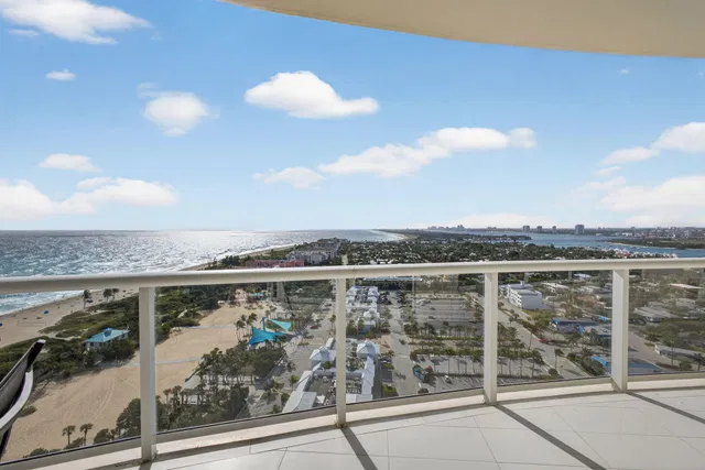 Ritz Carlton Residences Singer Island Unit 2005b photo 3