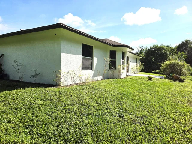 Residence photo 32