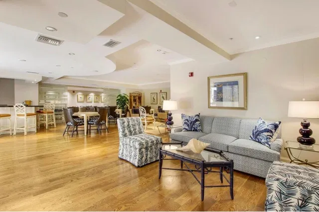One City Plaza Unit 723 photo 6