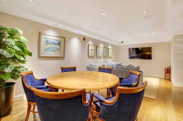 One City Plaza Unit 723 photo 7