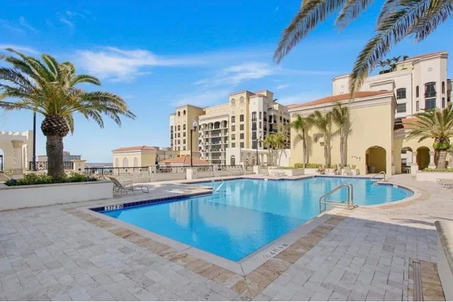 One City Plaza Unit 723 photo 14
