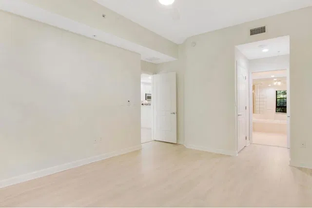 One City Plaza Unit 723 photo 22
