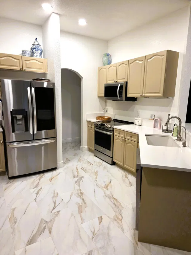 Residence photo 6