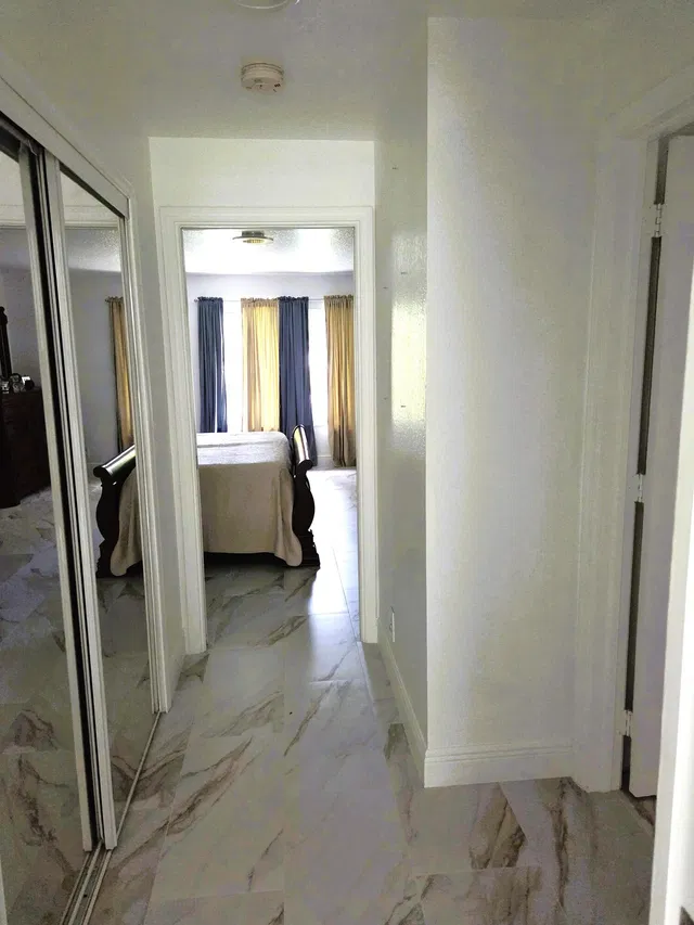 Residence photo 24