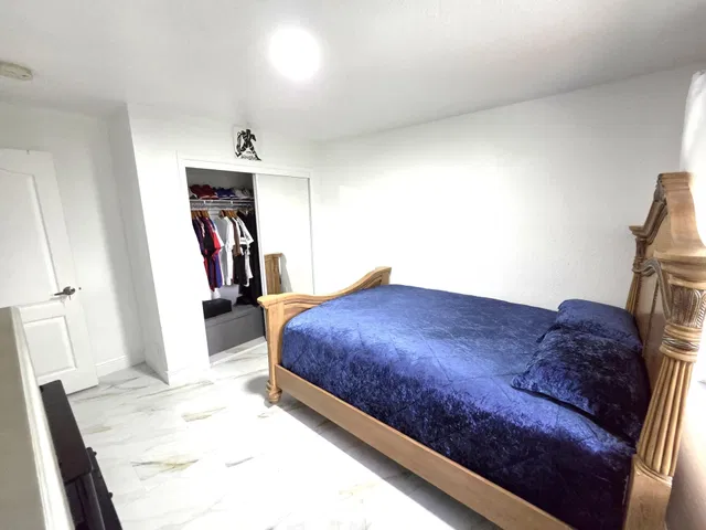 Residence photo 33