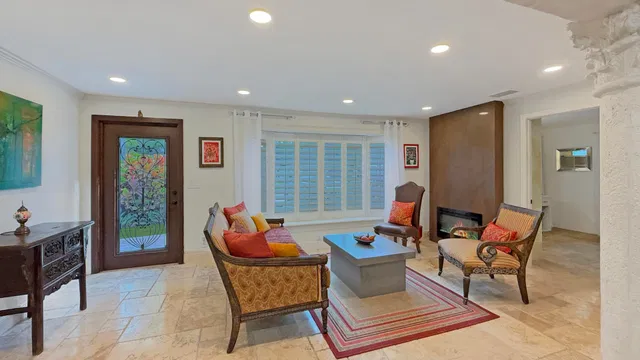 Residence photo 15