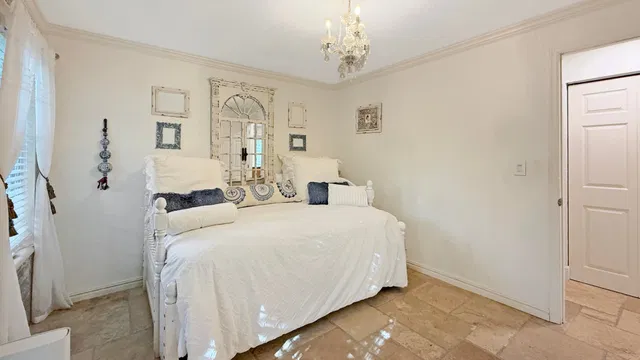 Residence photo 27