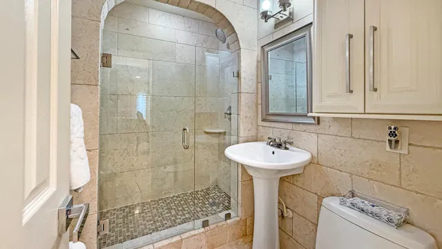 Residence photo 33