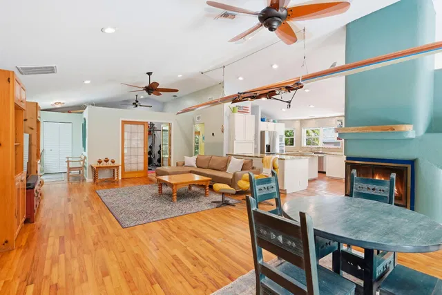 Residence photo 7