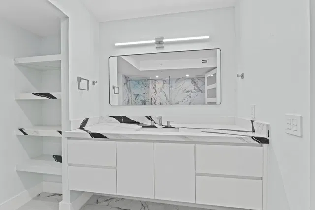 Unit 348 photo 42