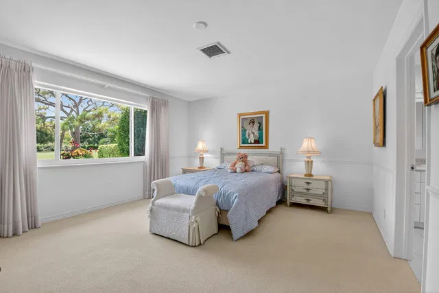 Residence photo 42