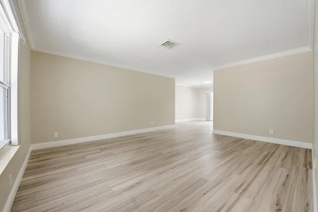 Residence photo 9
