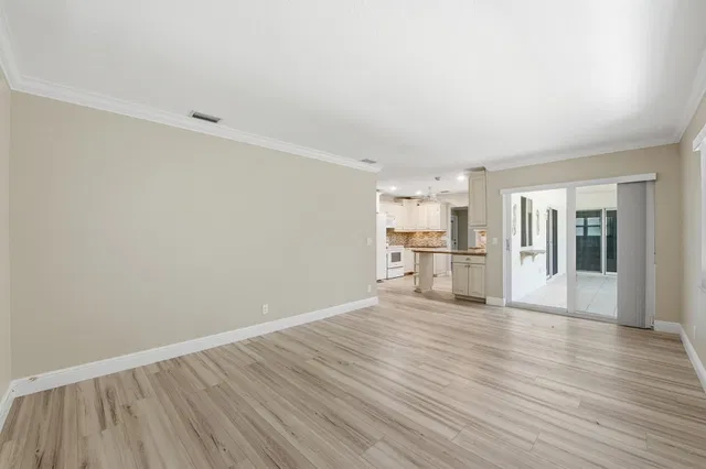 Residence photo 10