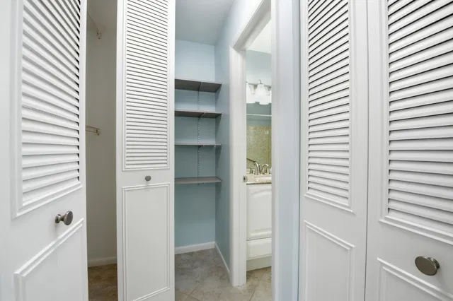 Residence photo 20