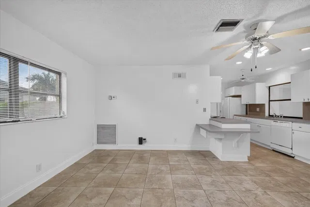 Residence photo 13