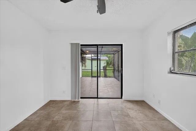 Residence photo 20