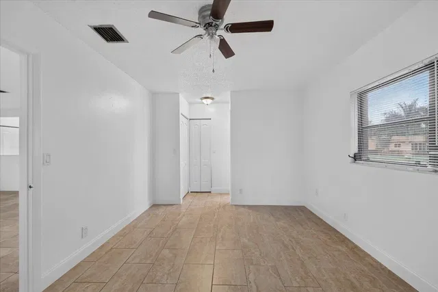 Residence photo 22