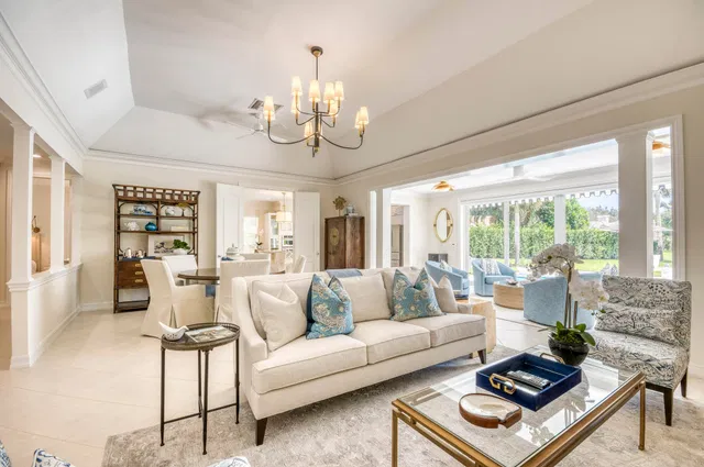 Heritage Oaks Residence photo 2