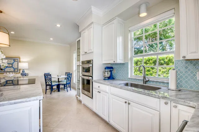 Heritage Oaks Residence photo 12