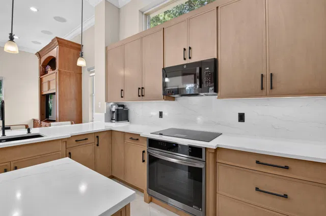 Residence photo 25