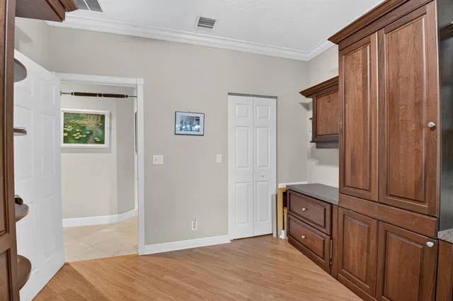 Residence photo 38