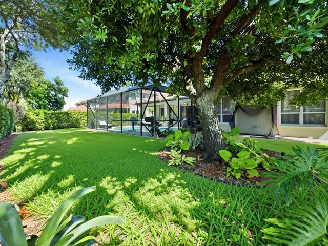 Residence photo 30
