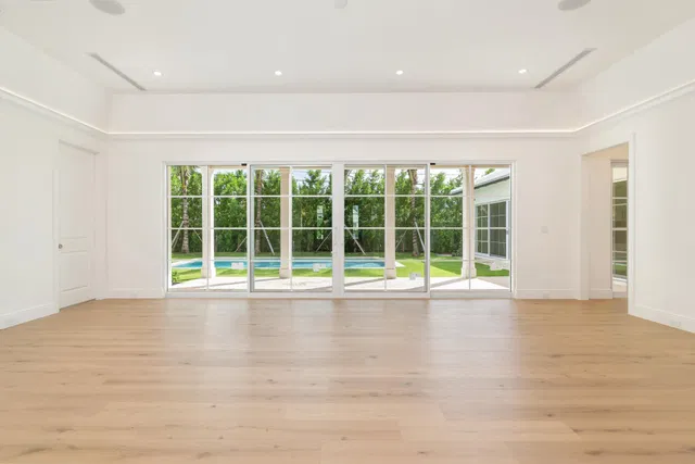 SoSo West Palm Beach Residence photo 5