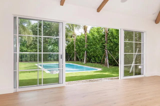 SoSo West Palm Beach Residence photo 12