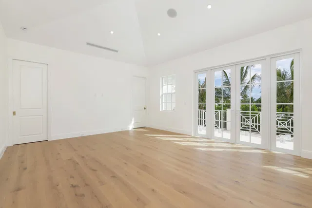 SoSo West Palm Beach Residence photo 17