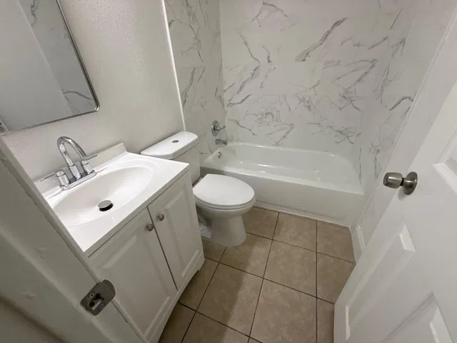 Residence photo 12
