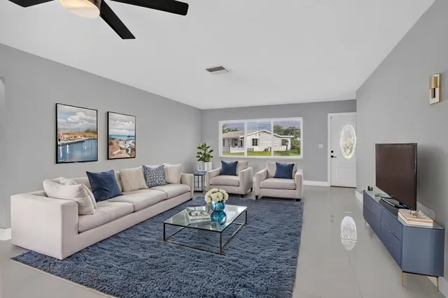 Residence photo 6