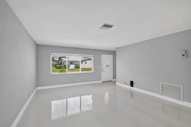 Residence photo 7