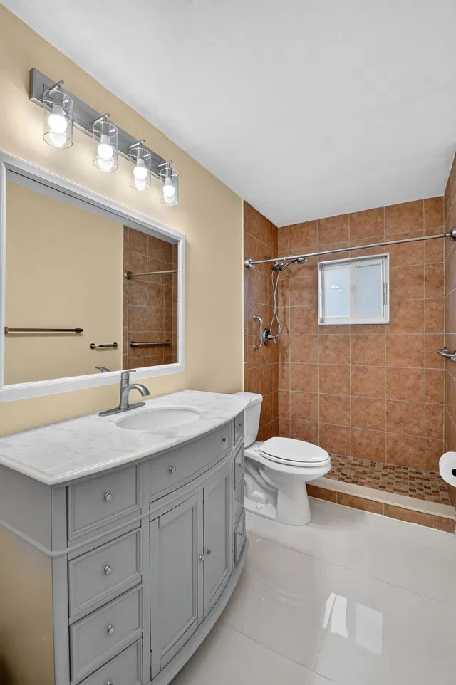 Residence photo 16