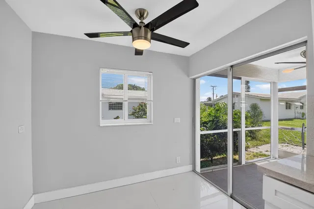 Residence photo 33