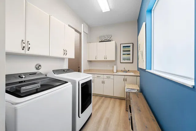 Residence photo 30