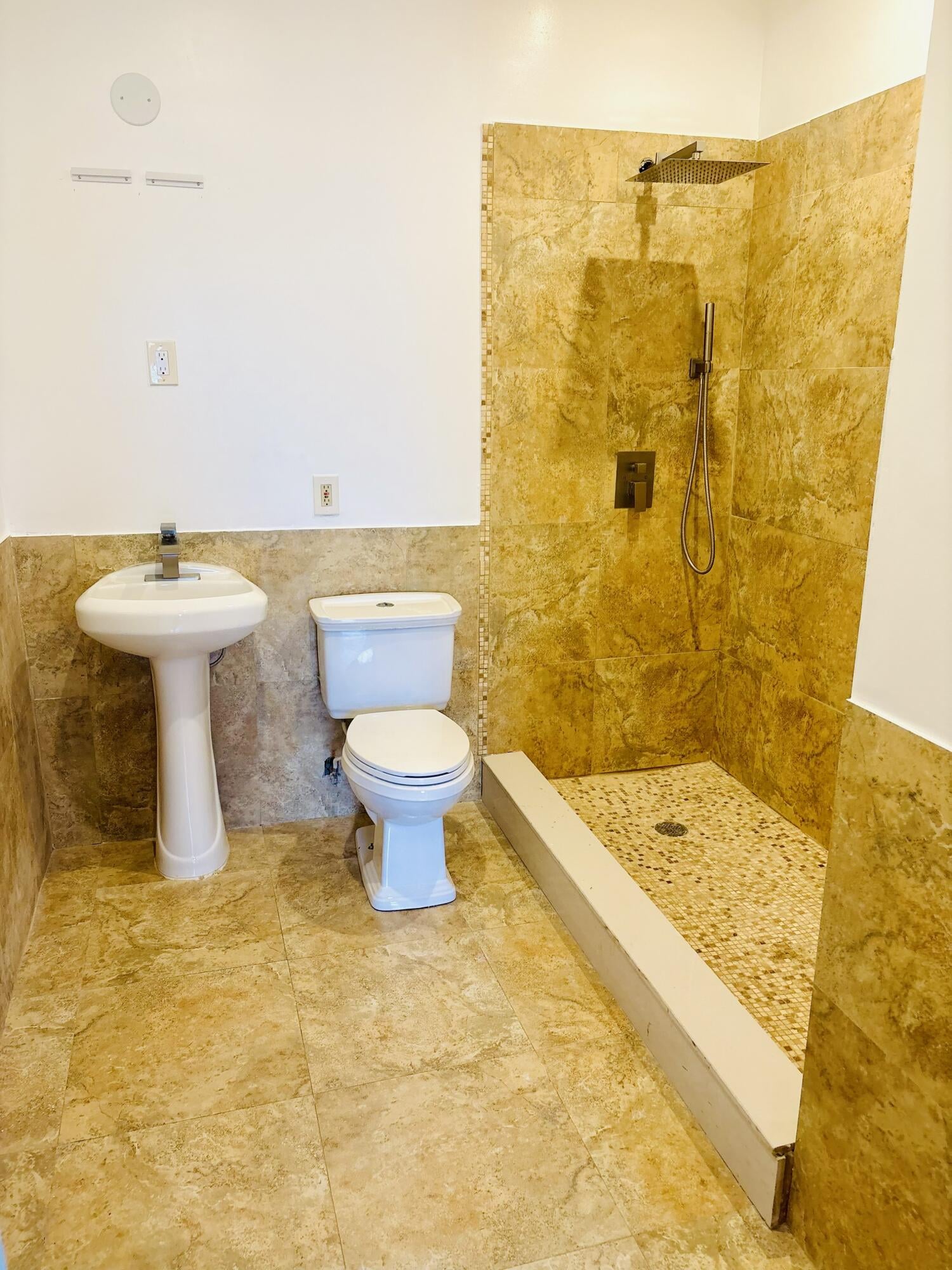 Residence photo 9