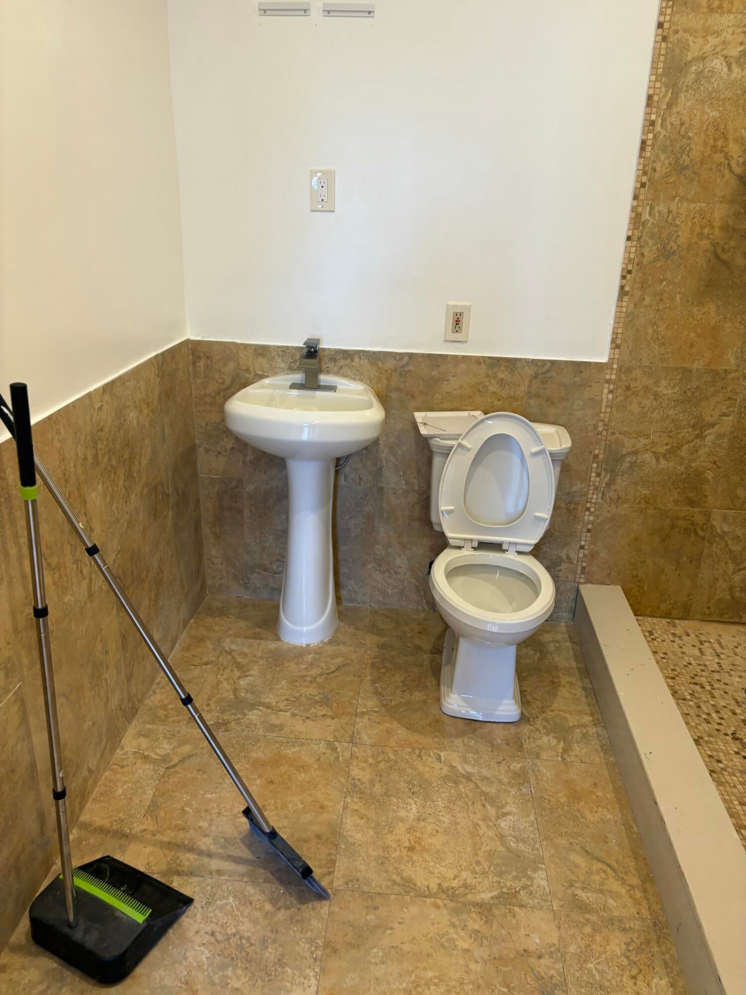 Residence photo 24