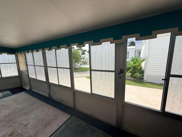  Unit E photo 9