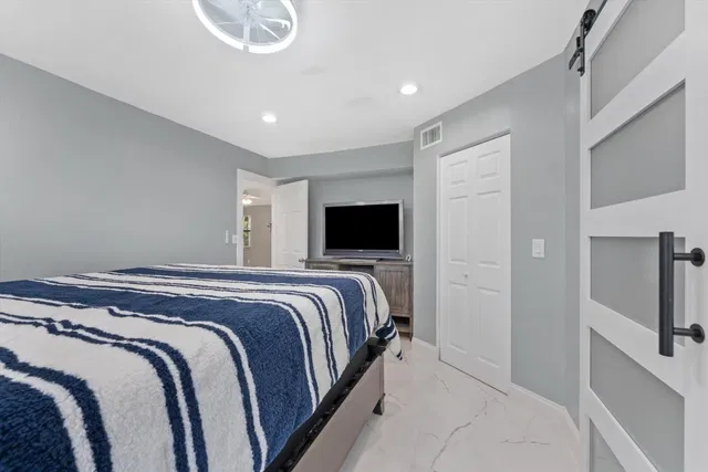 Residence photo 14