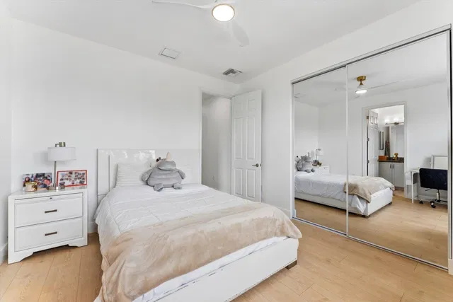 Residence photo 46