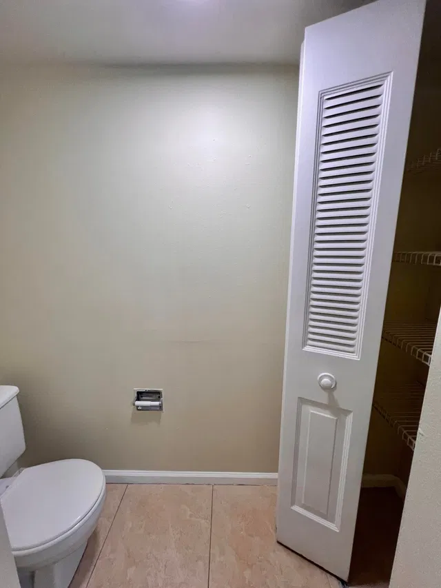 Unit B64 photo 15