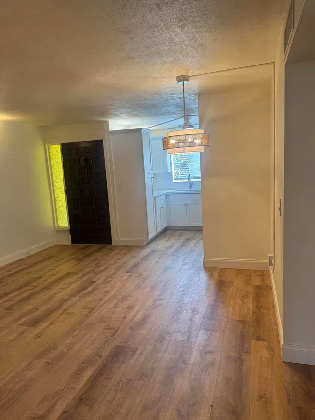  Residence photo 5