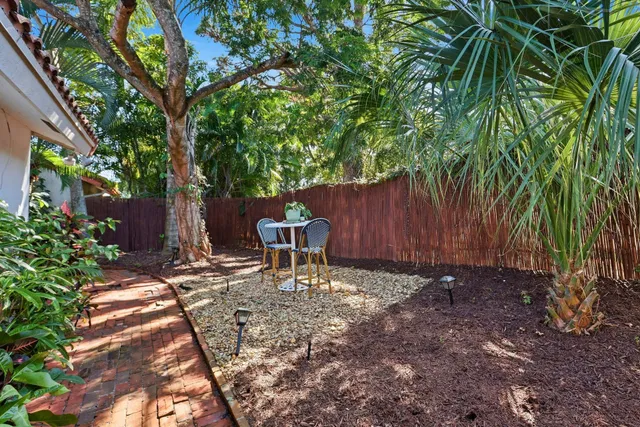  Residence photo 38