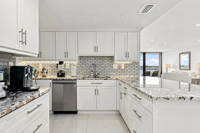 The Meridian Unit 306N photo 13