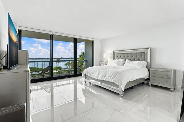 The Meridian Unit 306N photo 22
