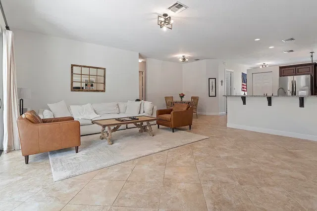 Residence photo 15