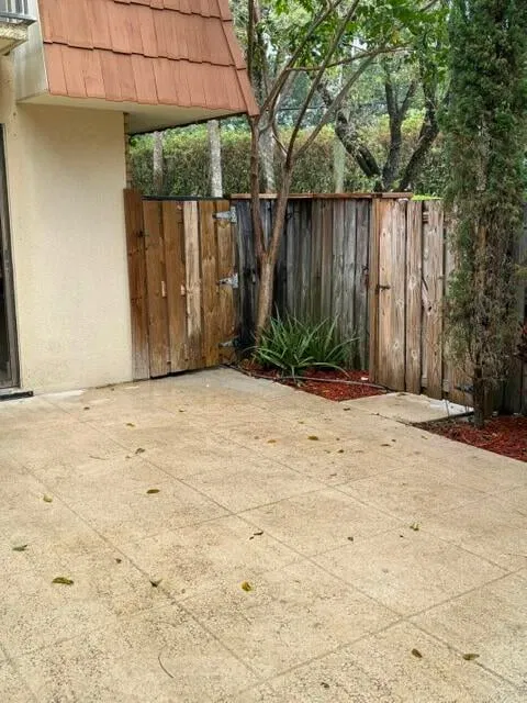  Unit . photo 4