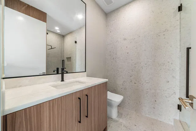 Residence photo 60