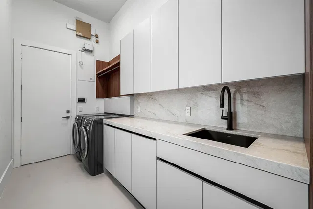 Residence photo 68