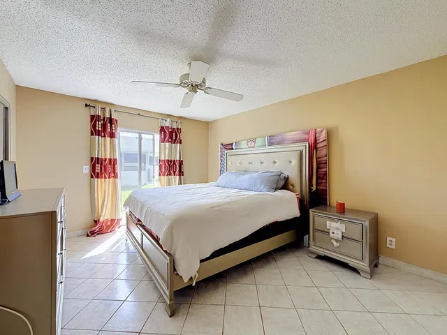 Residence photo 23